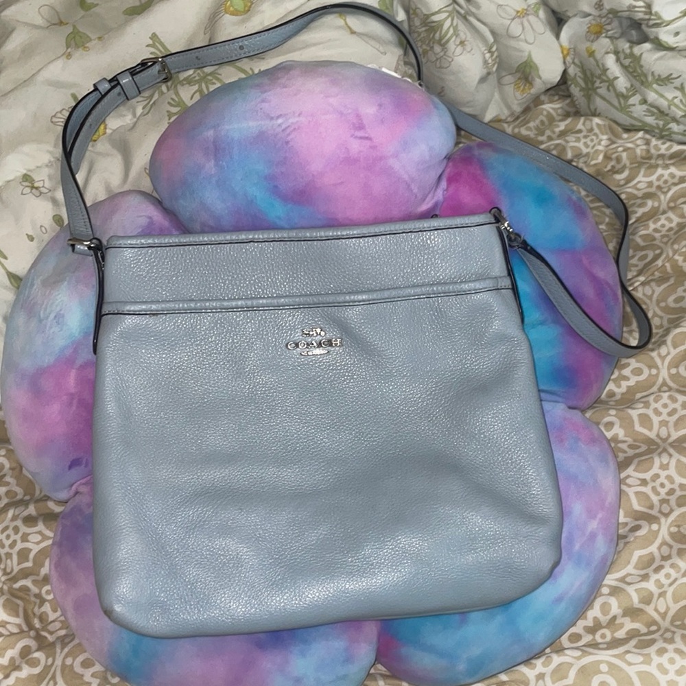 genuine leather coach sling bag/satchel - light blue spring edition READ CAPTION